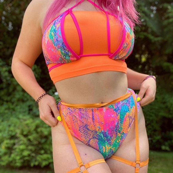 Meet your Posher, Hailey - Picture 2 of 5